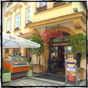 insta cafe Prague (14)